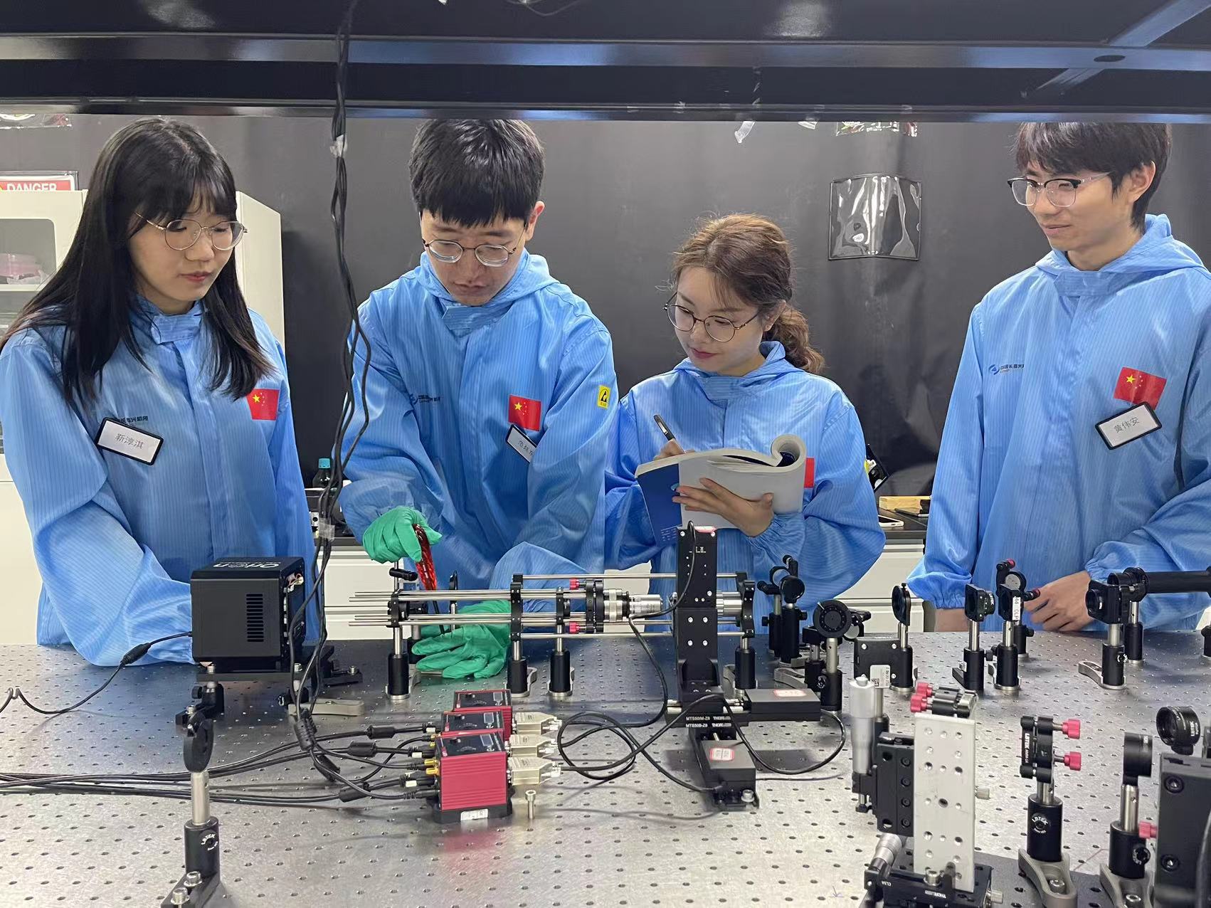 中國科研團隊突破高維光場探測瓶頸，成果榮登《自然》雜