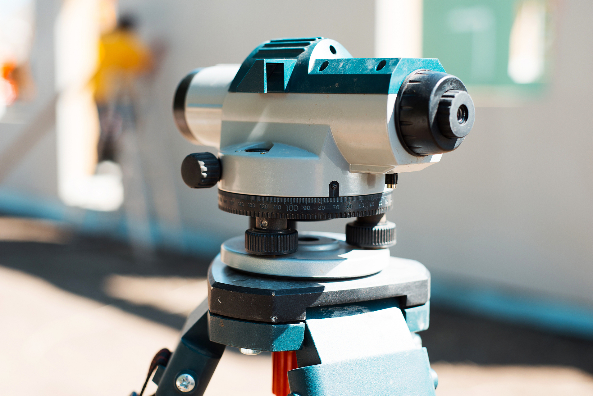 激光準(zhǔn)直儀GB7247.1檢測(cè)(圖1)