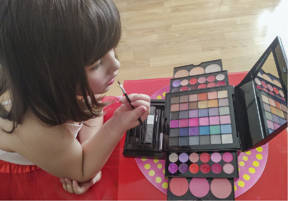 兒童用化妝品檢測與全球合規解決方案